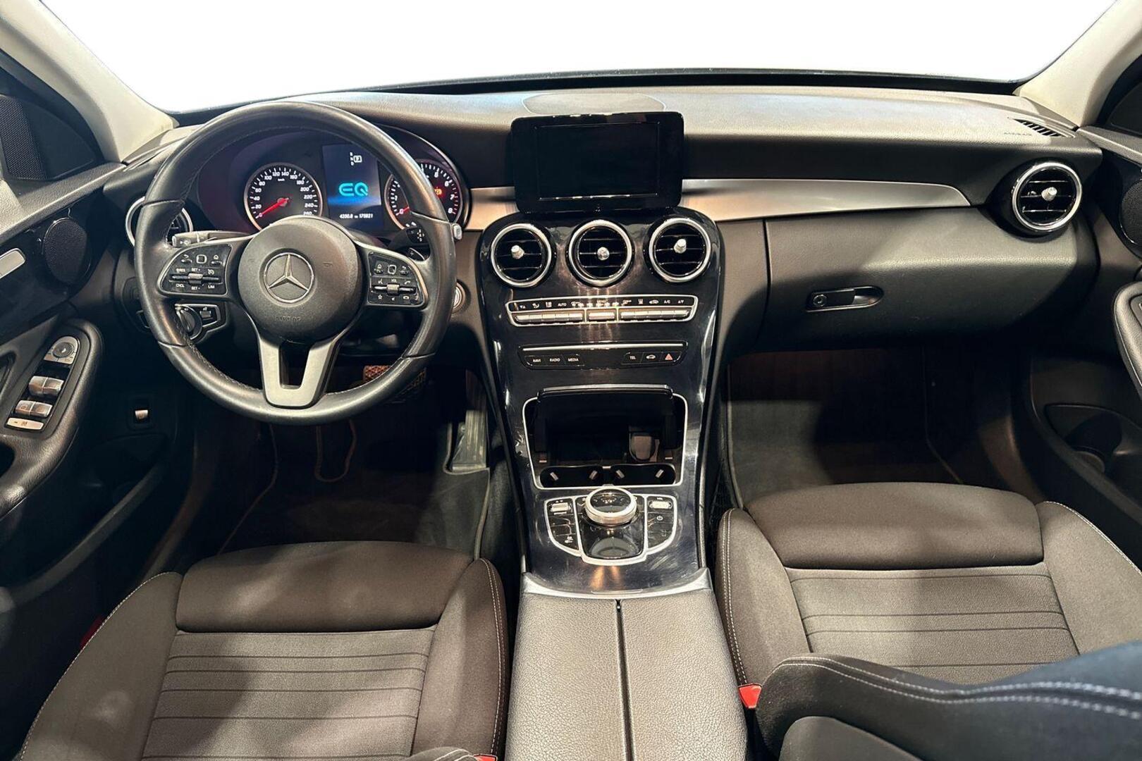 MERCEDES-BENZ C 2020