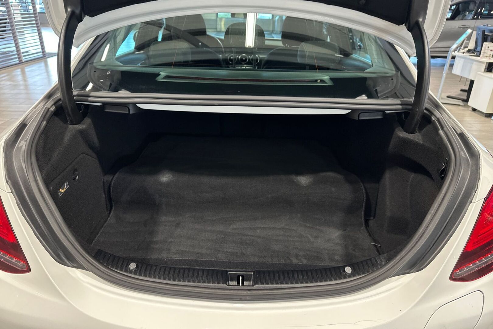 MERCEDES-BENZ C 2020