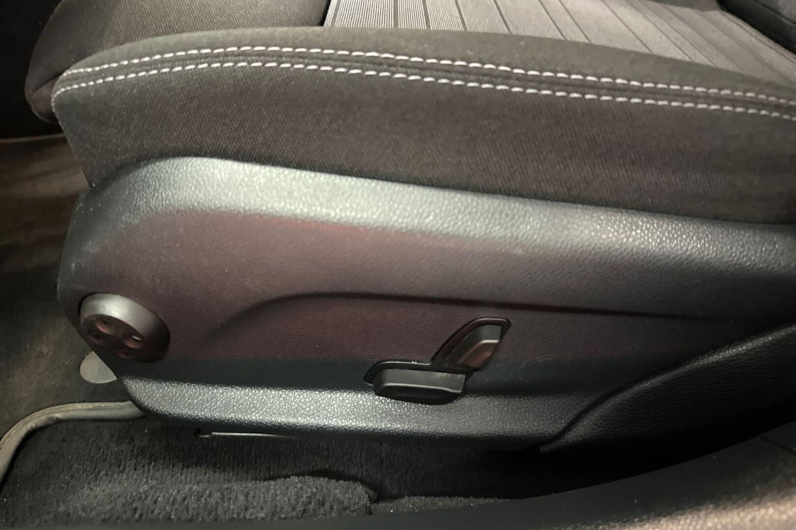 MERCEDES-BENZ C 2020