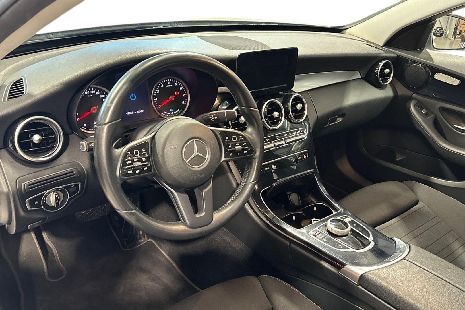 MERCEDES-BENZ C 2020