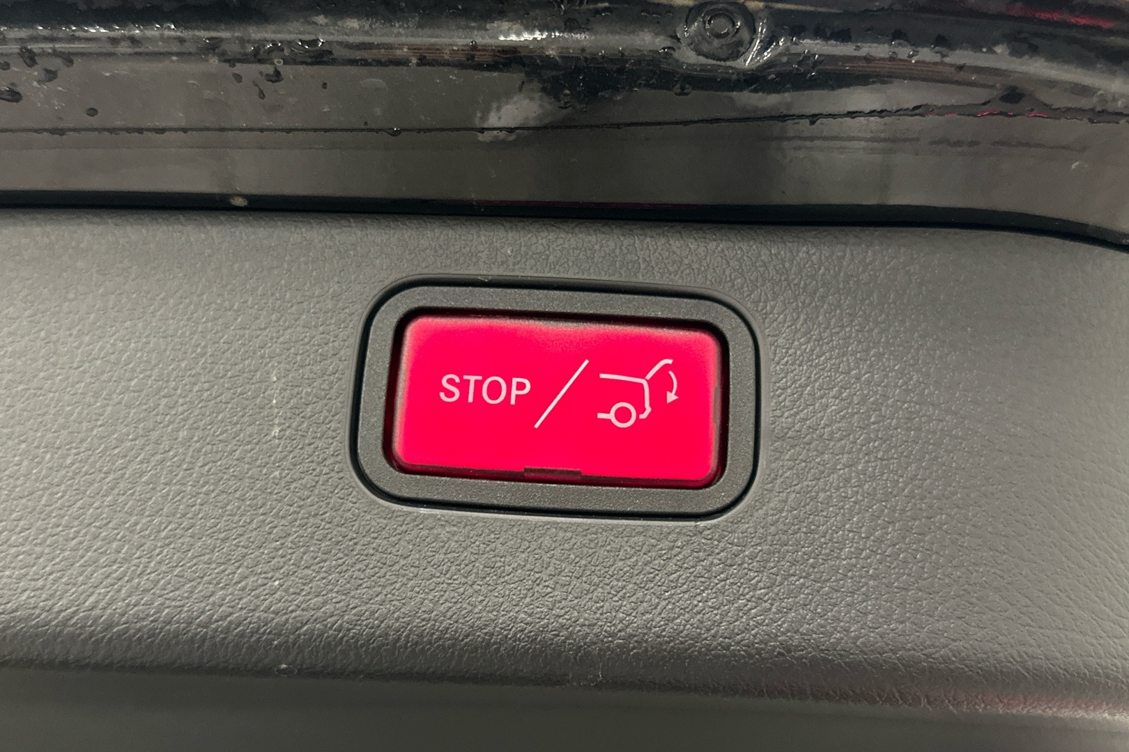 MERCEDES-BENZ C 2024