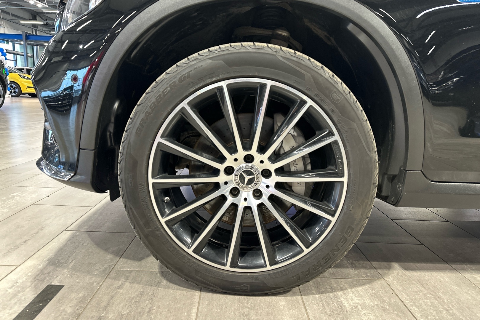 MERCEDES-BENZ GLC 2017