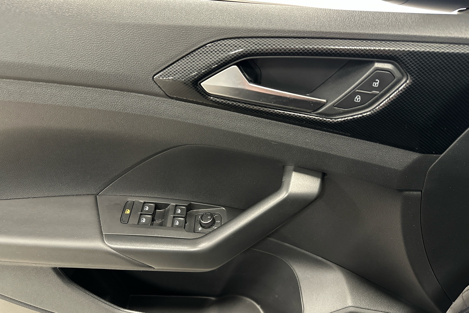 VOLKSWAGEN T-Cross 2025