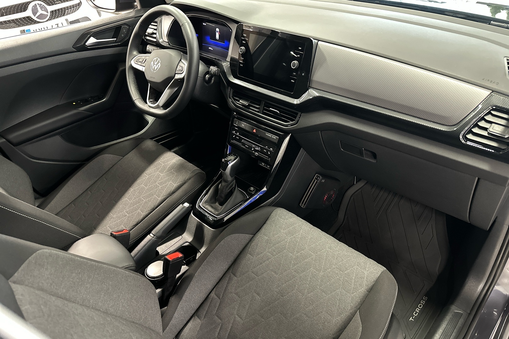 VOLKSWAGEN T-Cross 2025