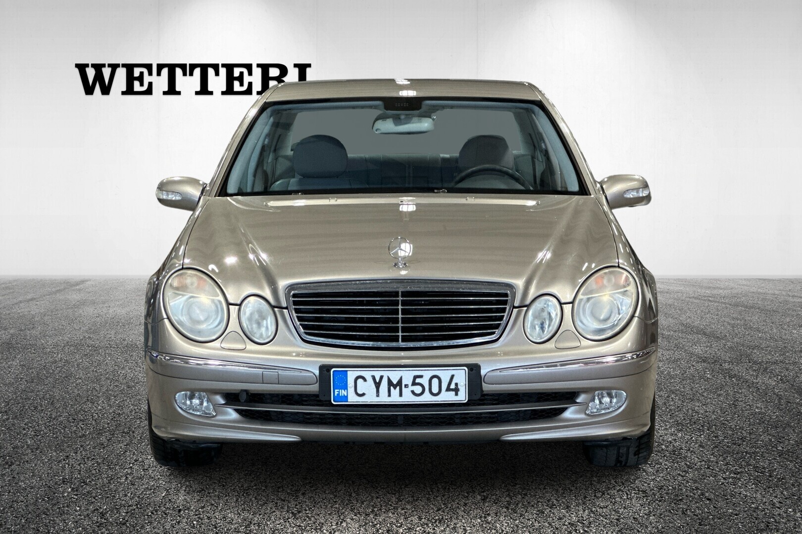 MERCEDES-BENZ E 2004