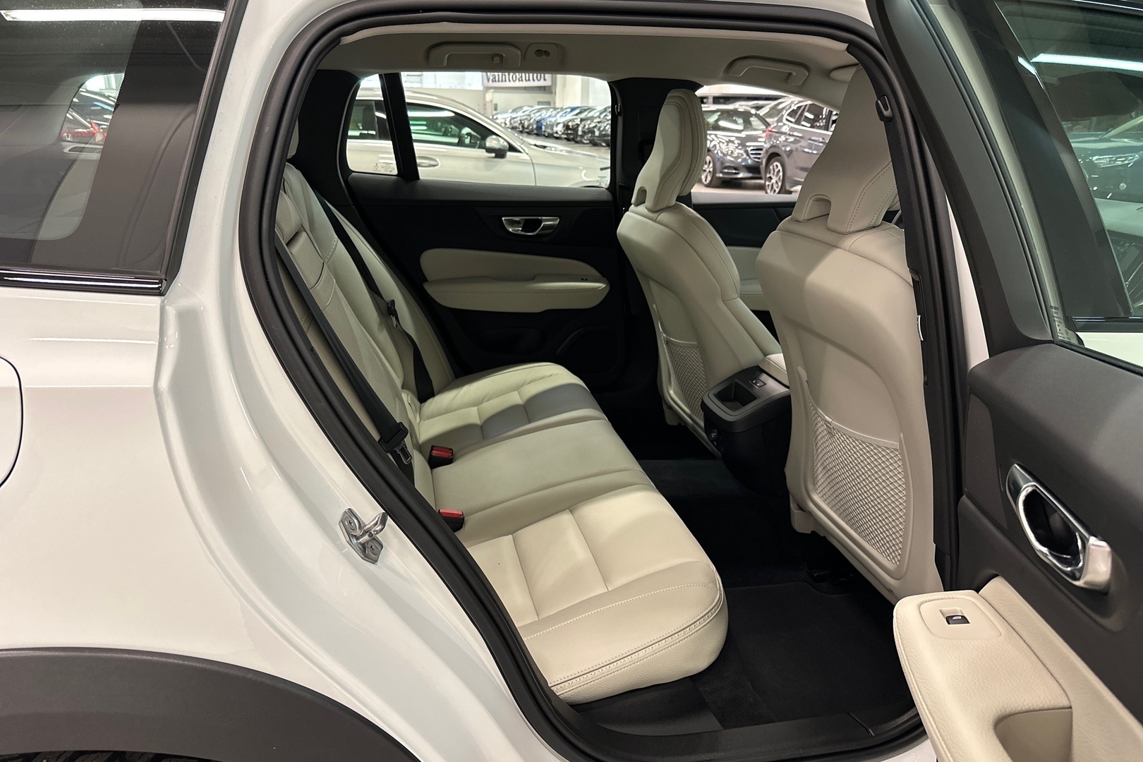 VOLVO V60 Cross Country 2020