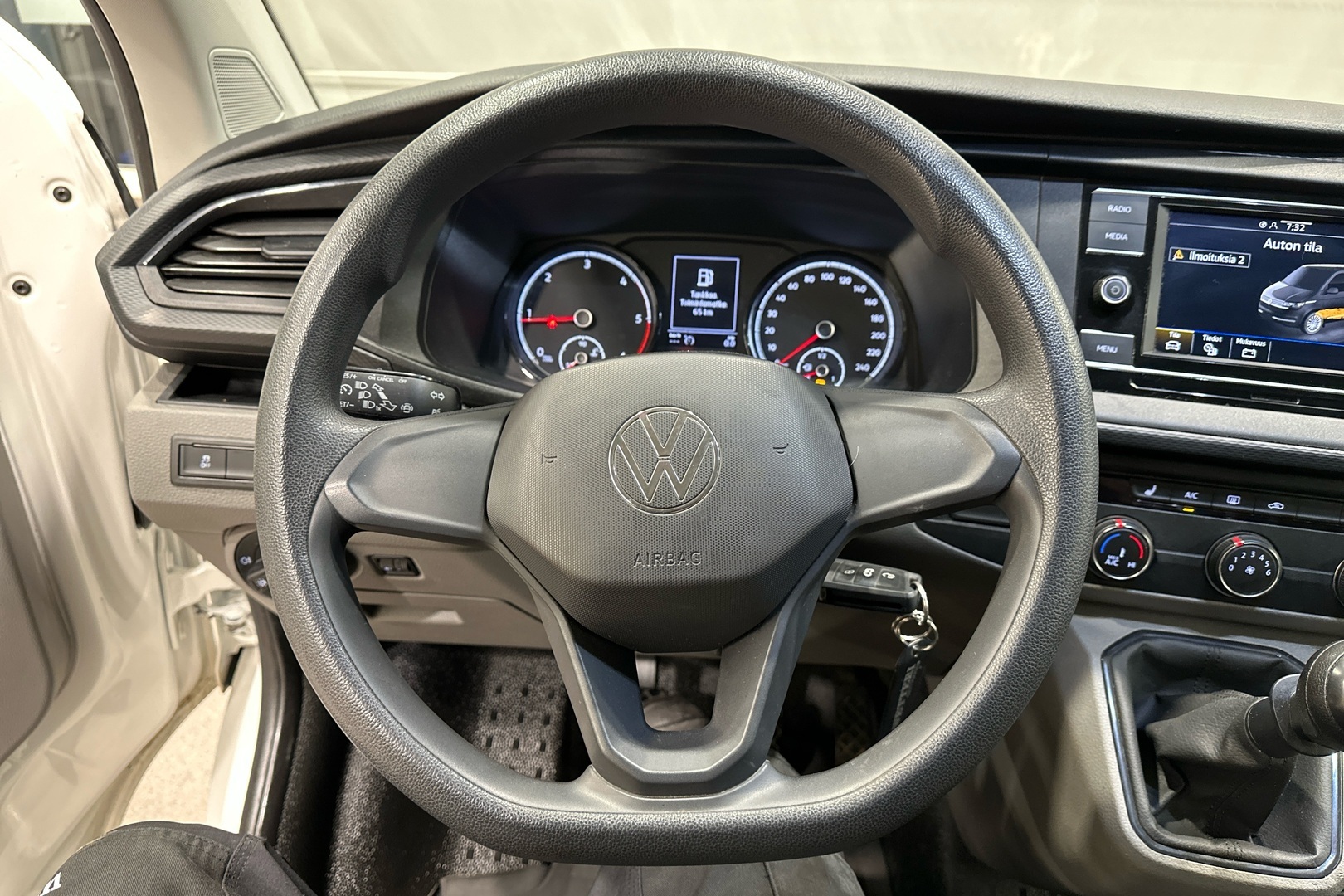 VOLKSWAGEN Transporter 2021