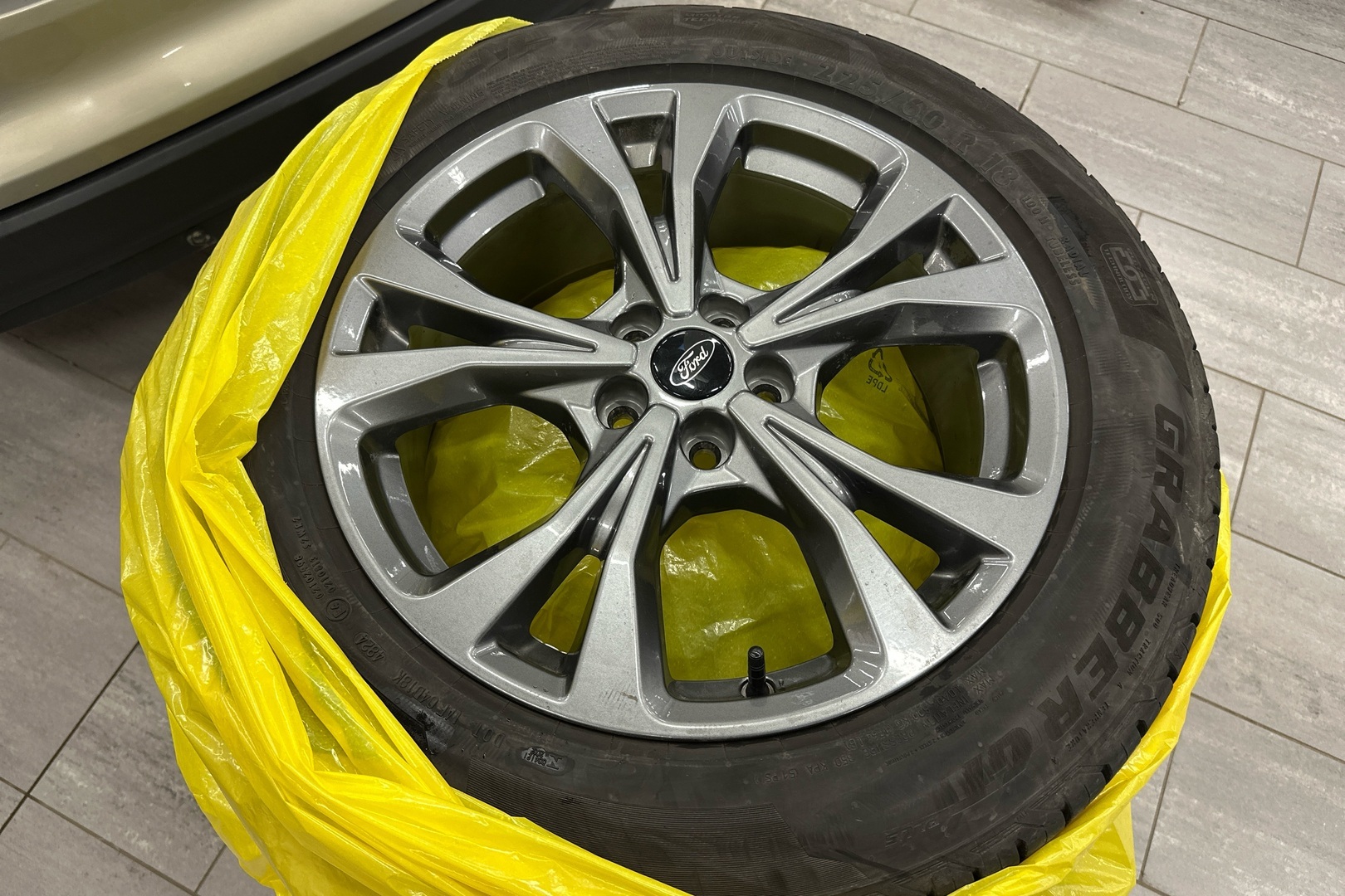 FORD Kuga 2024