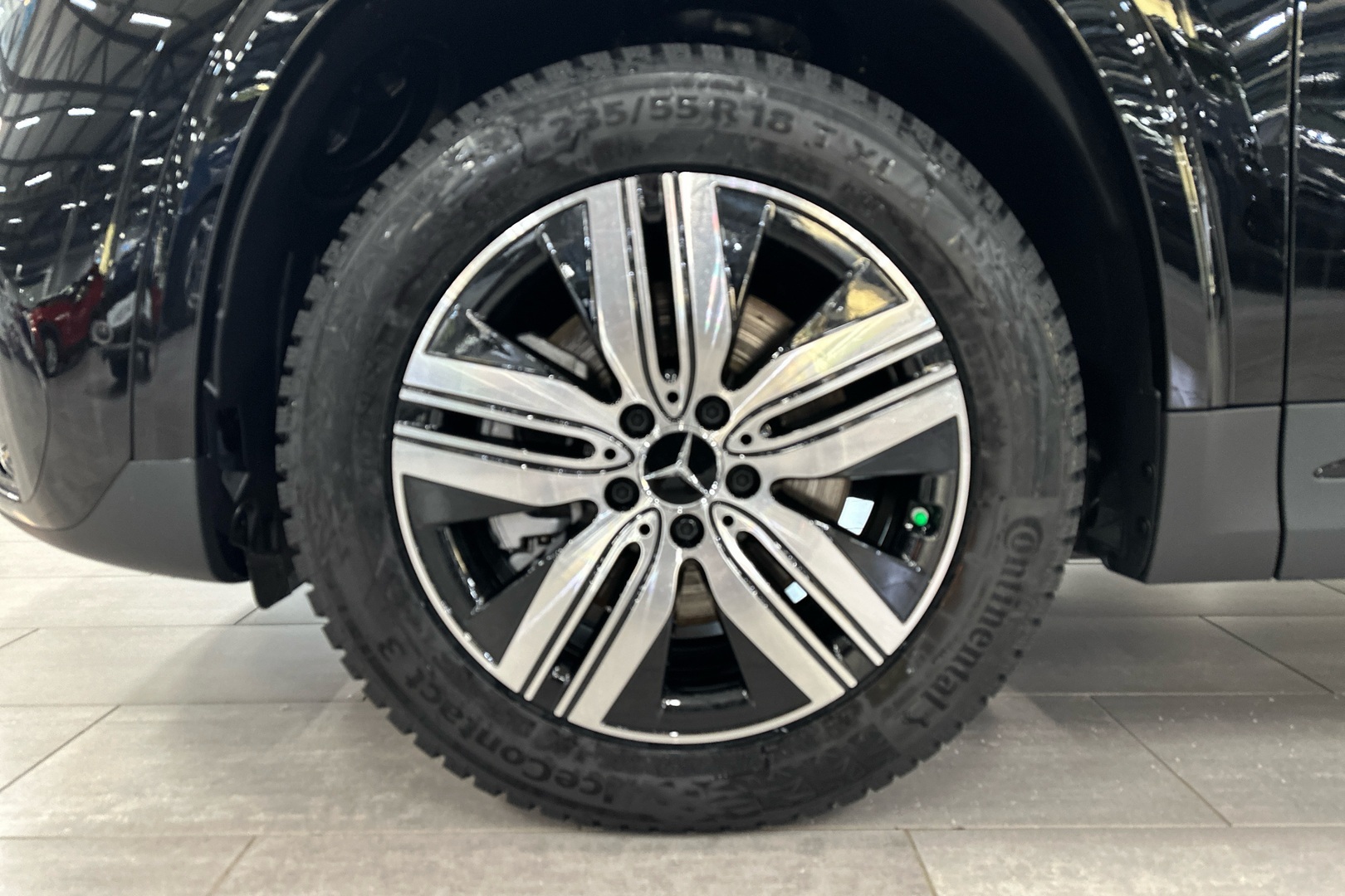 MERCEDES-BENZ EQA 2025