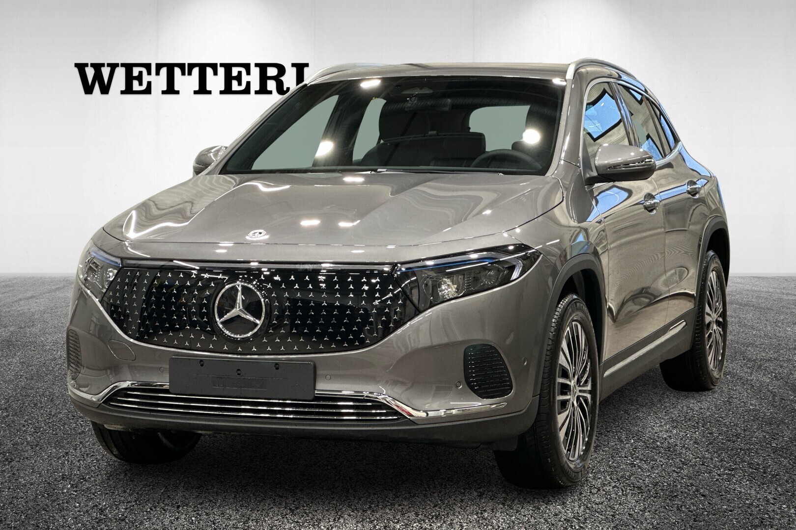 MERCEDES-BENZ EQA 2025