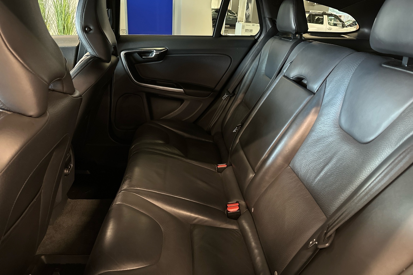 VOLVO V60 2014