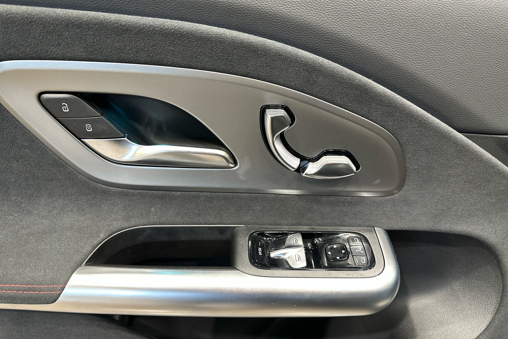 MERCEDES-BENZ CLA 2025