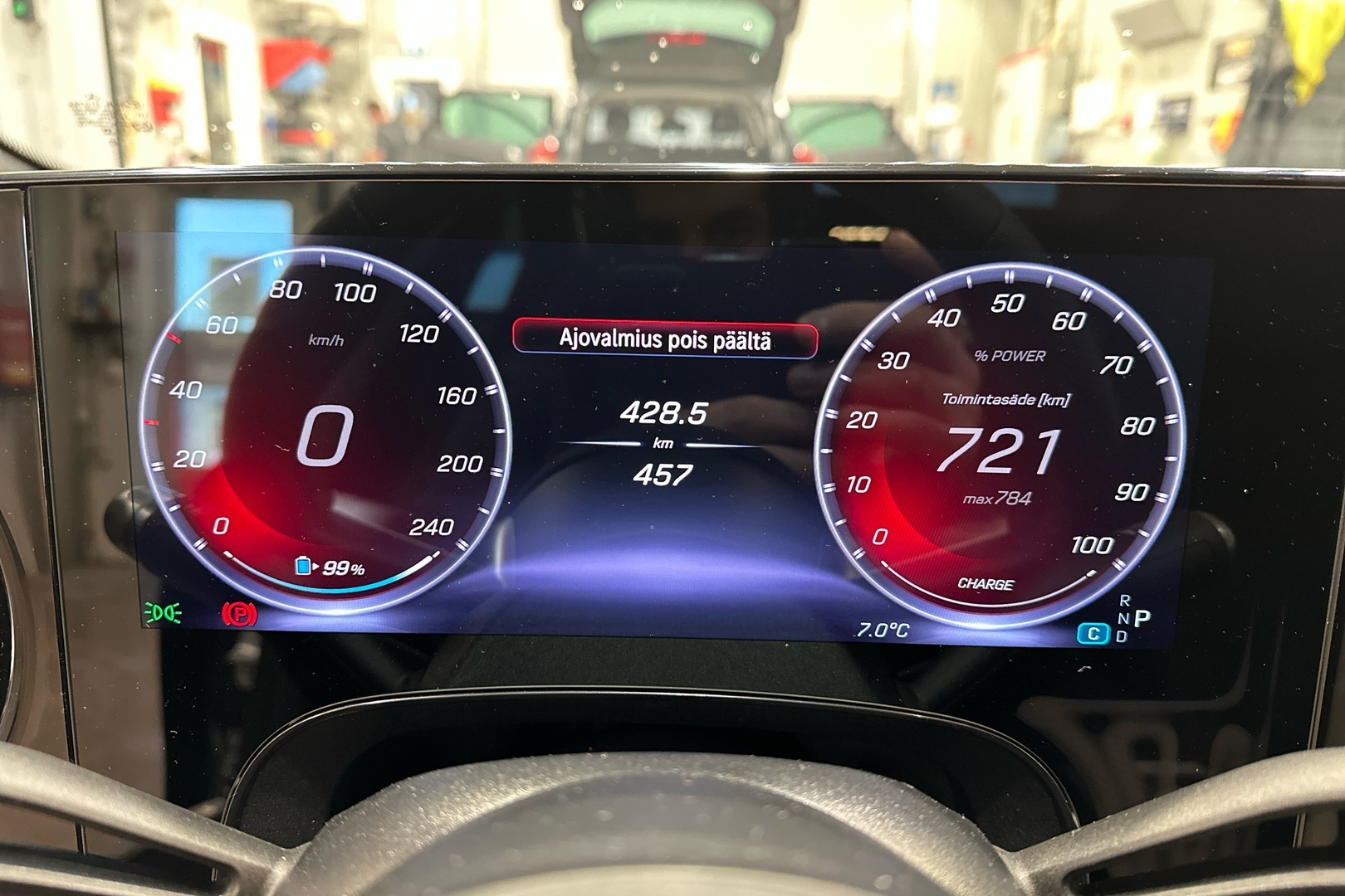 MERCEDES-BENZ CLA 2025