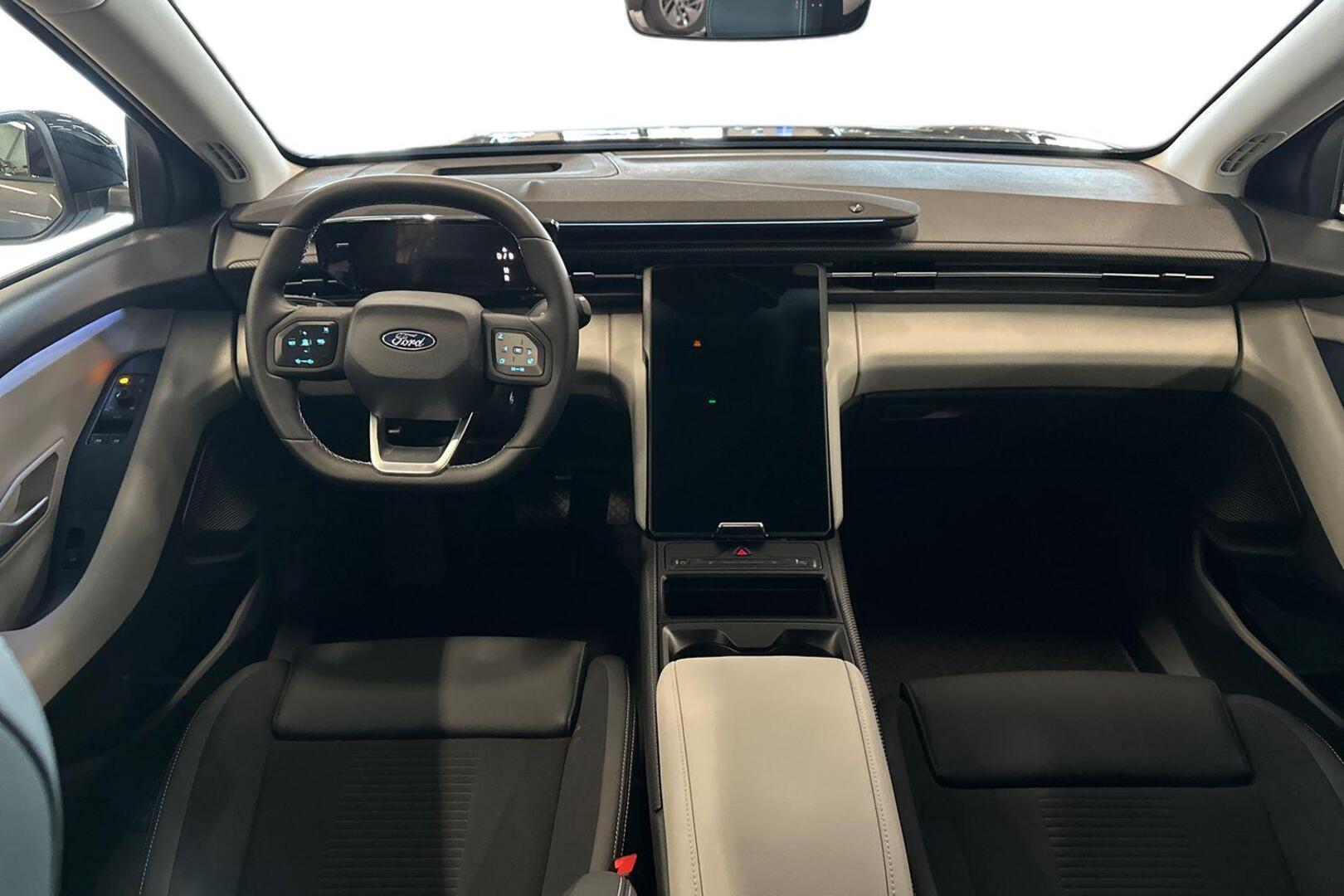 FORD EXPLORER 2026