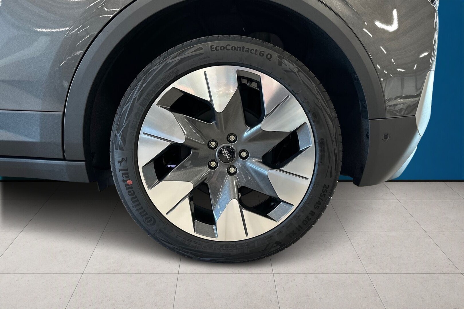 FORD EXPLORER 2026
