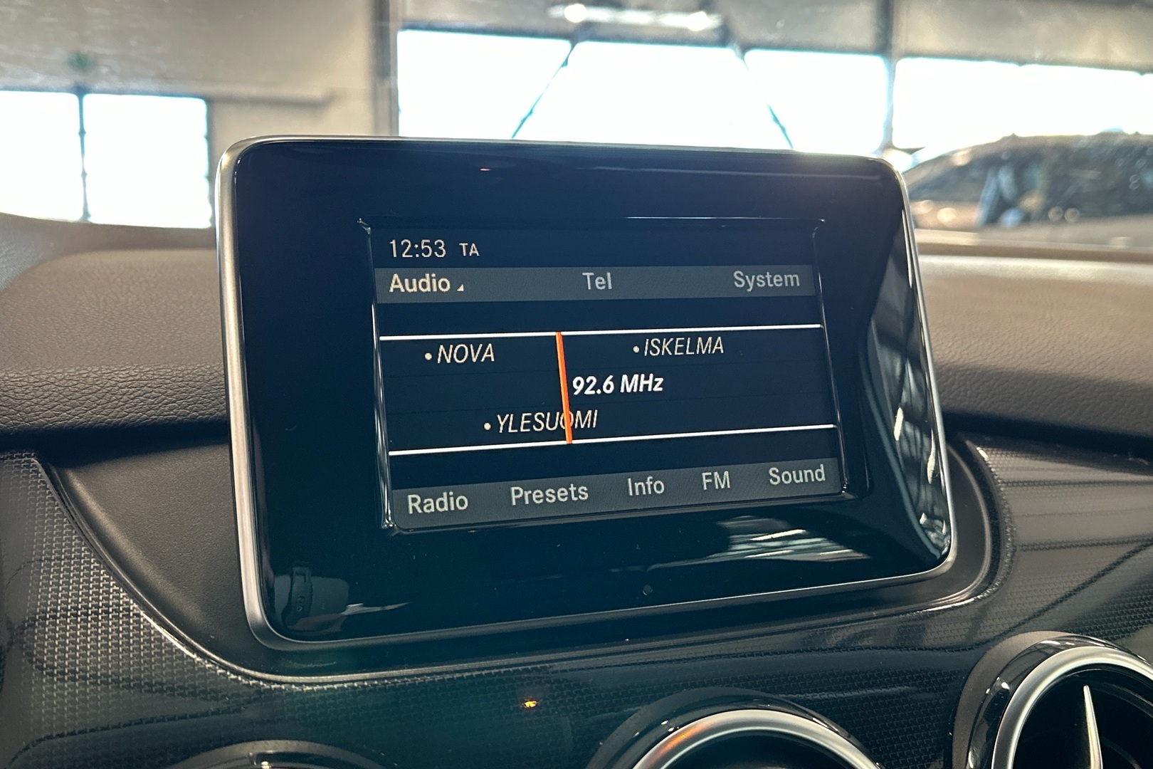 MERCEDES-BENZ B 2012