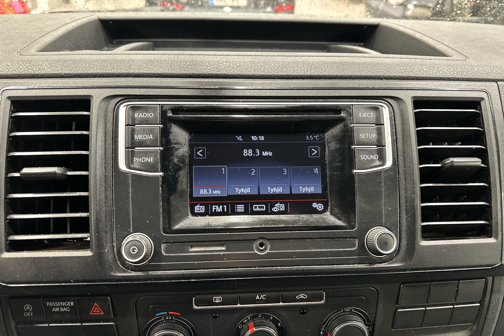 VOLKSWAGEN Transporter 2016