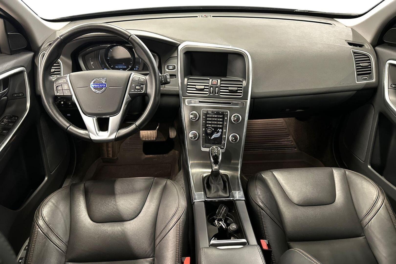 VOLVO XC60 10
