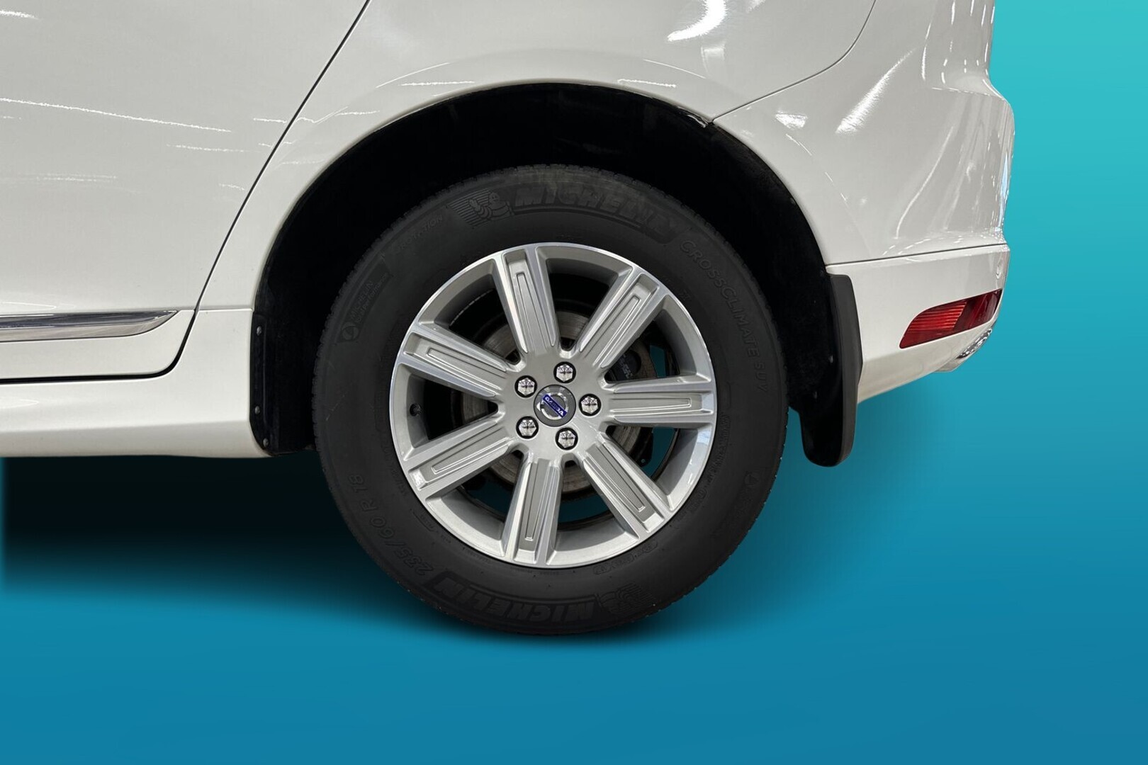 VOLVO XC60 13
