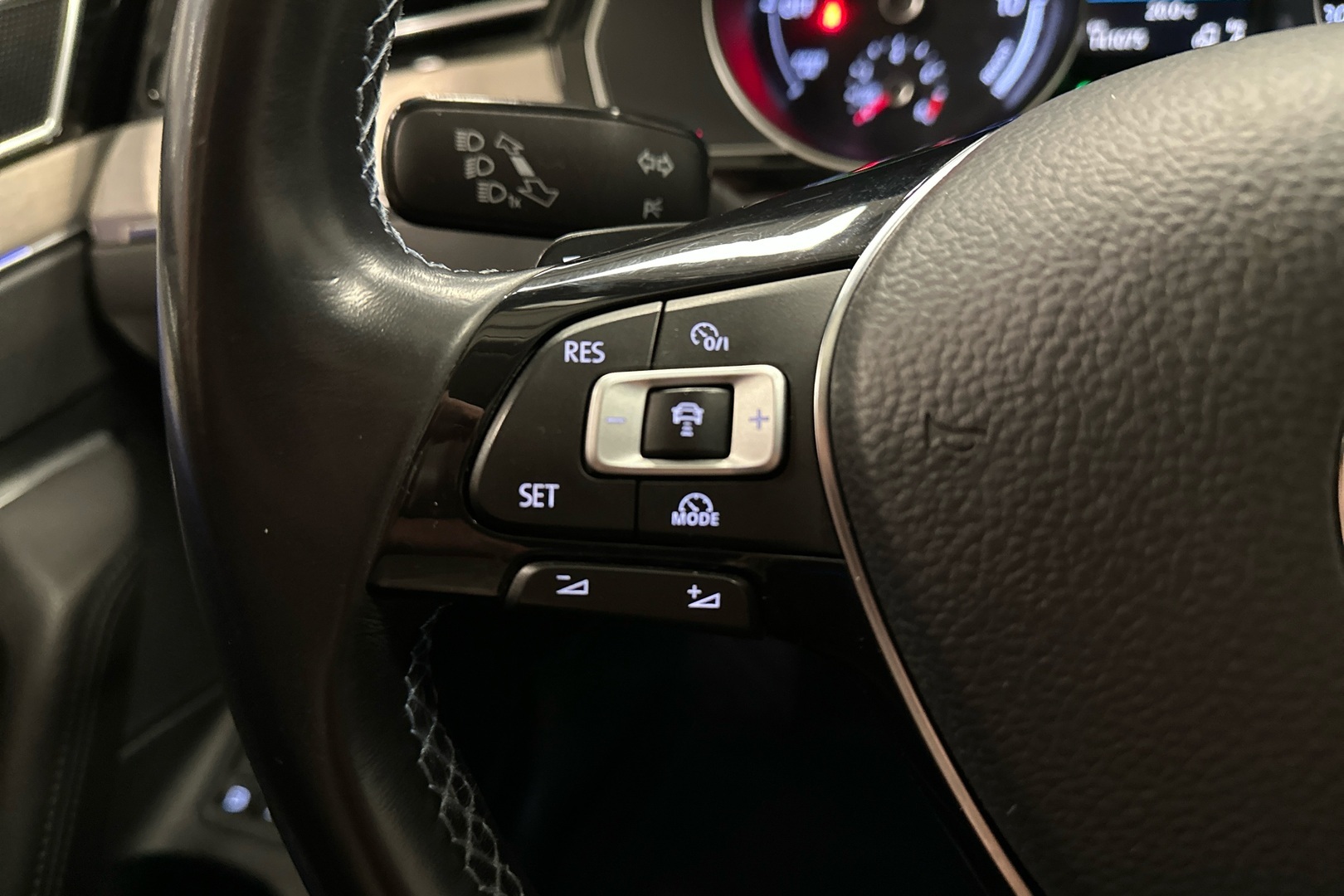 VOLKSWAGEN Passat 2018