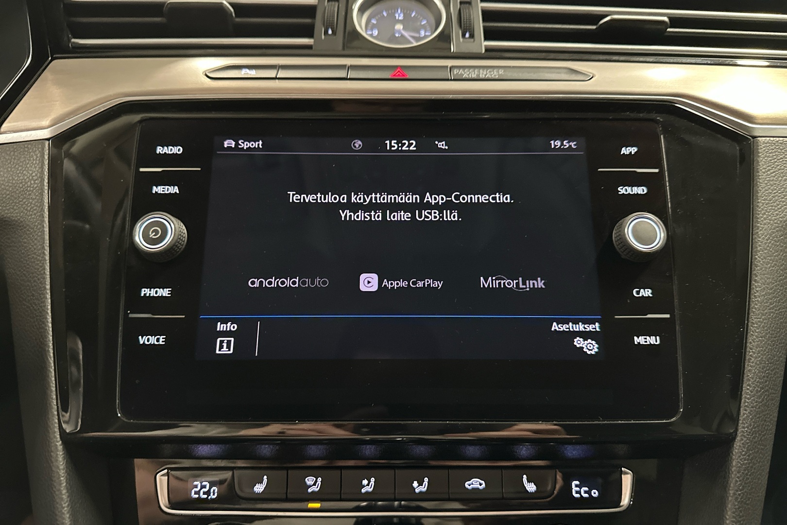 VOLKSWAGEN Passat 2018