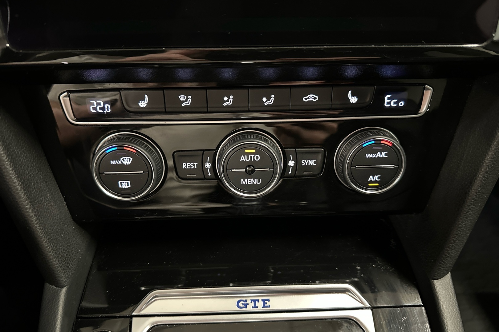 VOLKSWAGEN Passat 2018