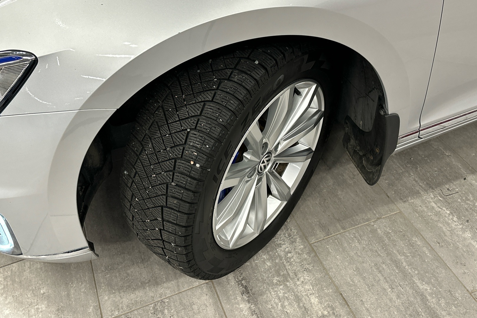 VOLKSWAGEN Passat 2018