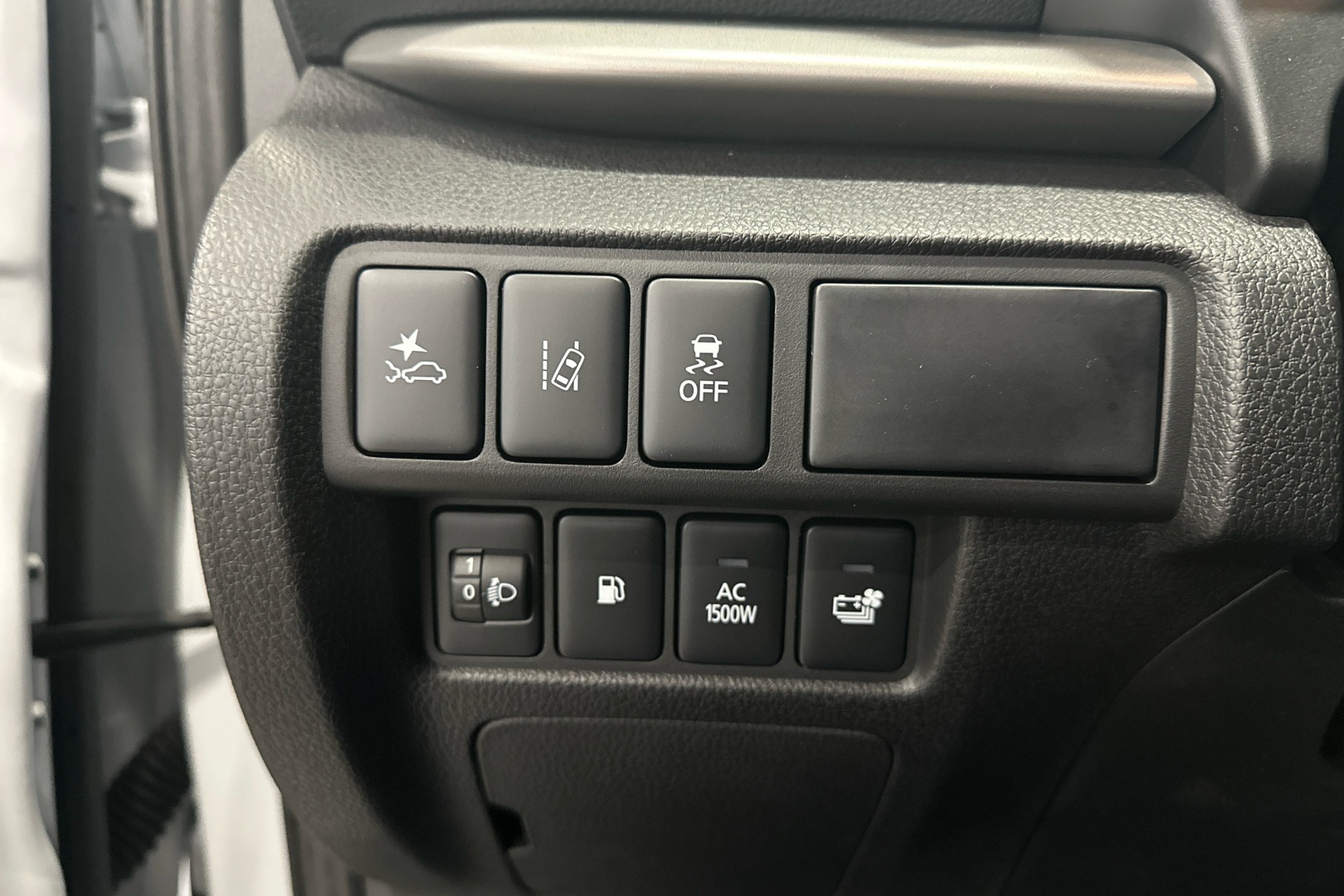 MITSUBISHI Eclipse Cross 2024