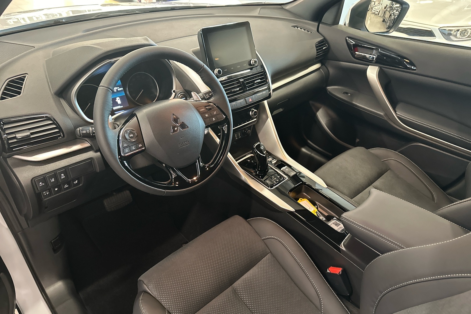 MITSUBISHI Eclipse Cross 2024