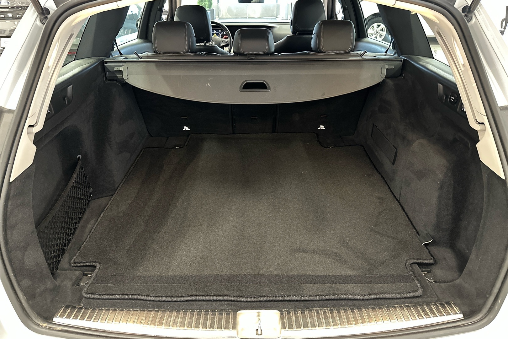 MERCEDES-BENZ E 2017