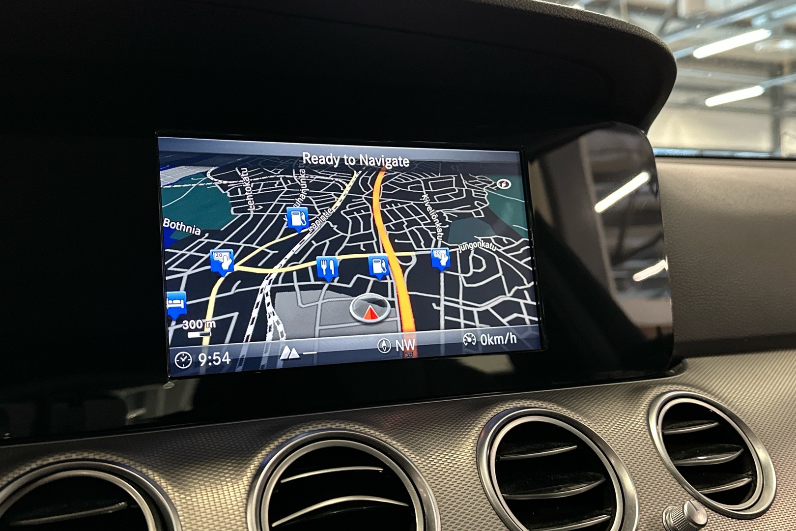 MERCEDES-BENZ E 2017