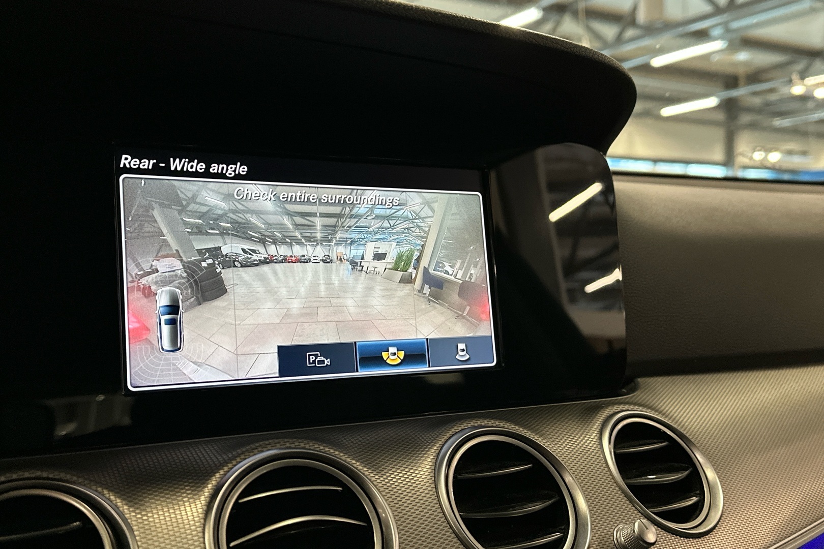 MERCEDES-BENZ E 2017