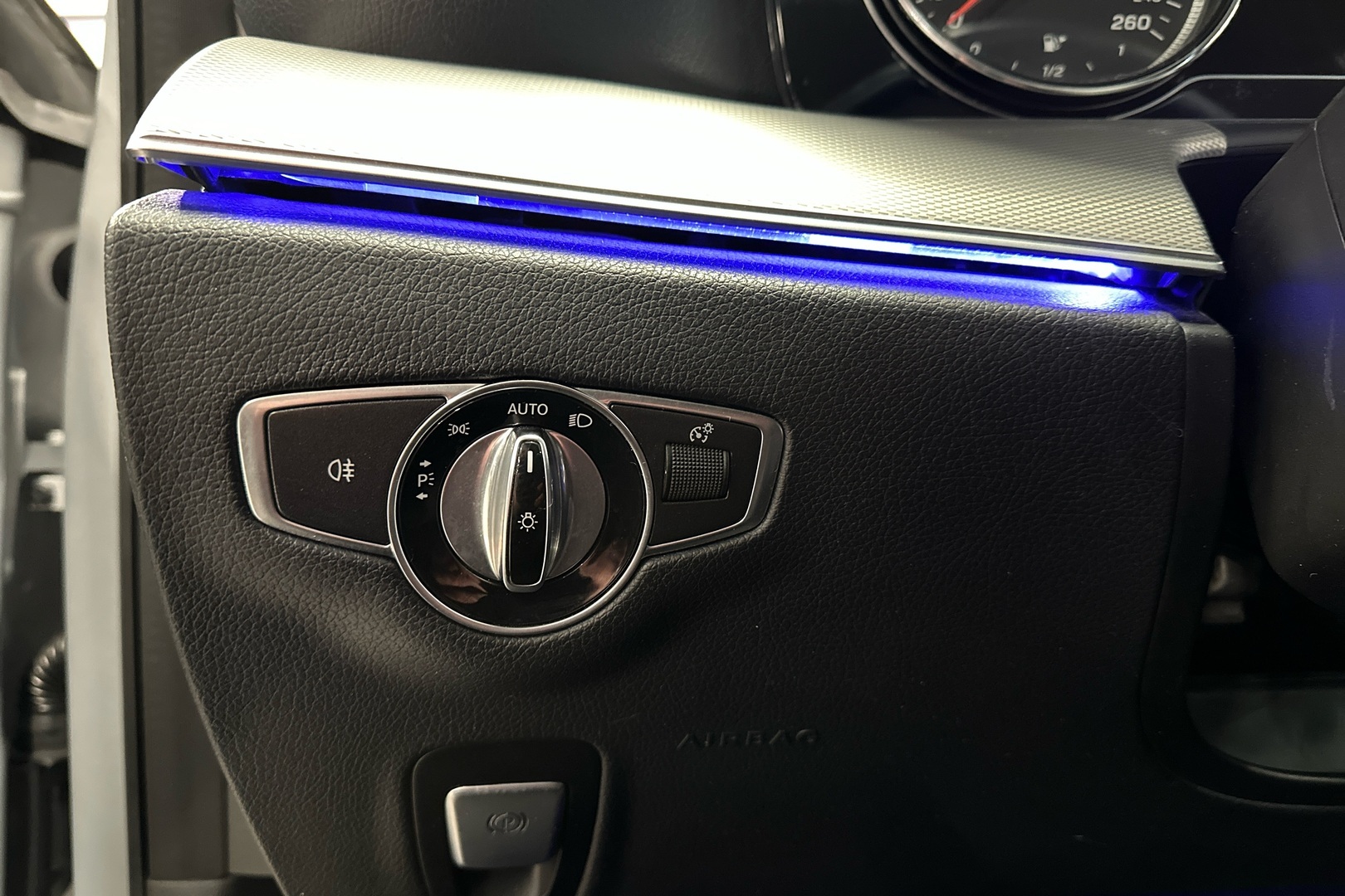 MERCEDES-BENZ E 2017