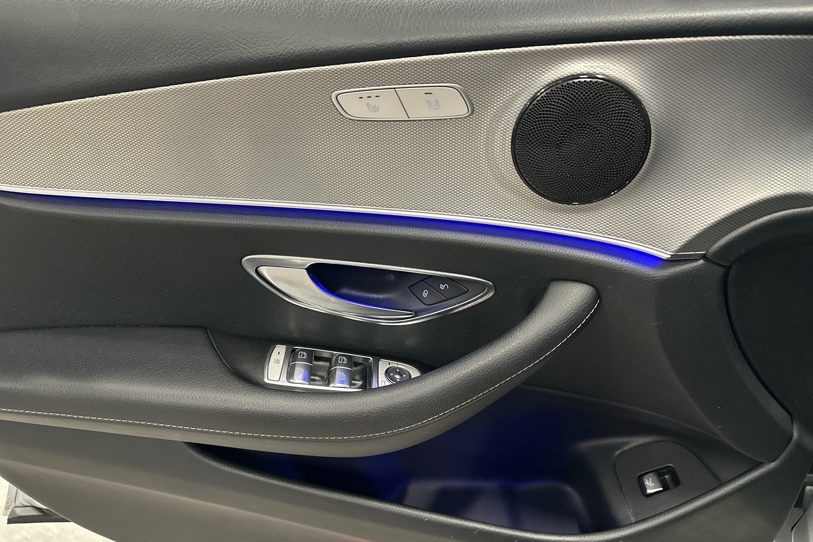 MERCEDES-BENZ E 2017