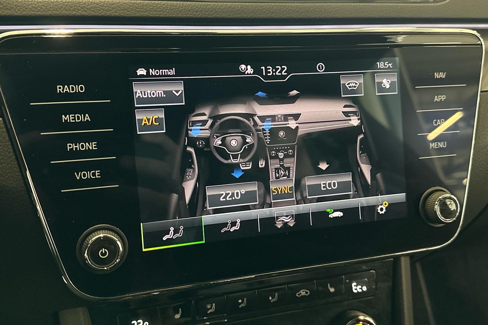 SKODA Superb 24