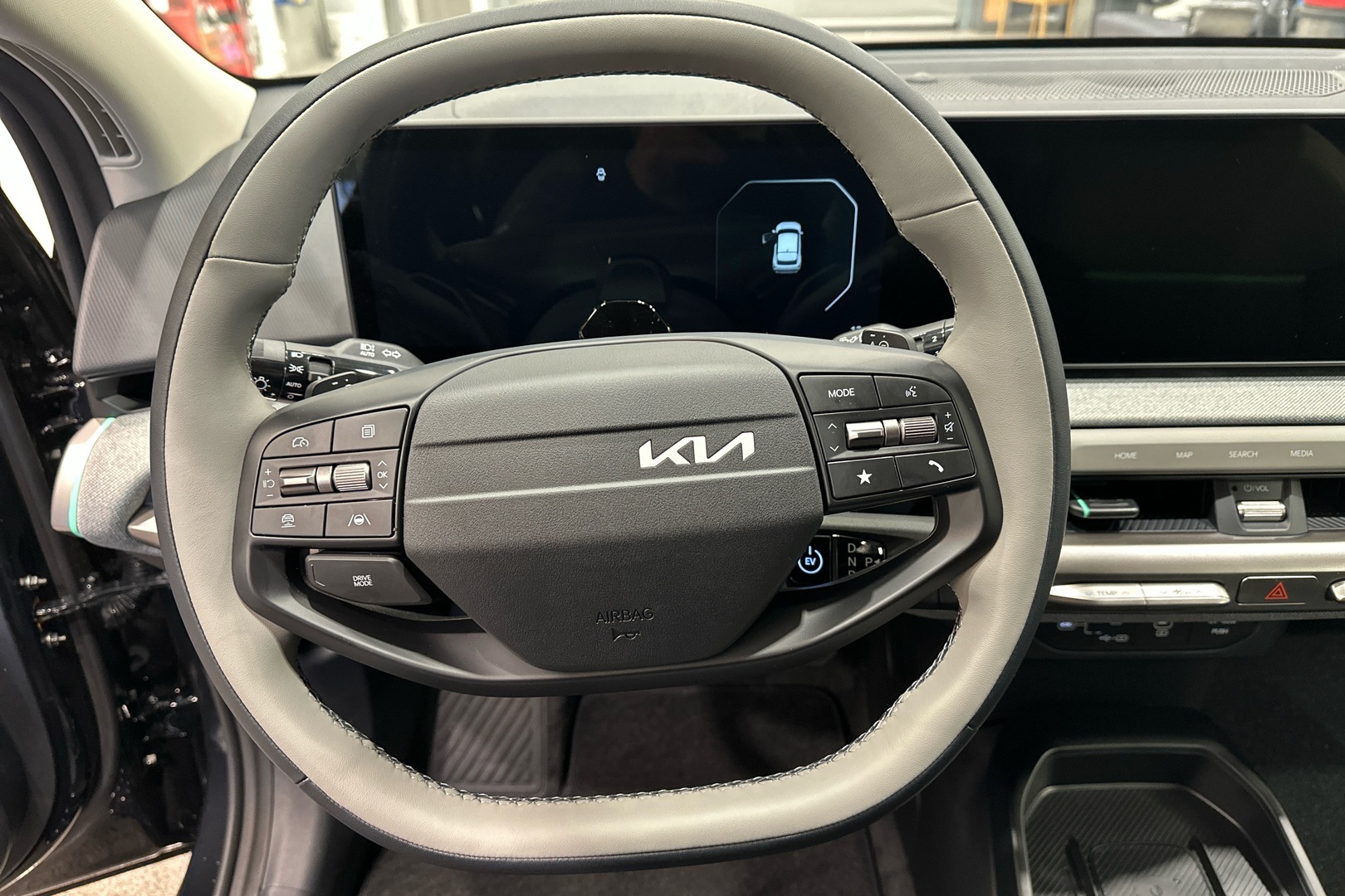 KIA EV4 2026