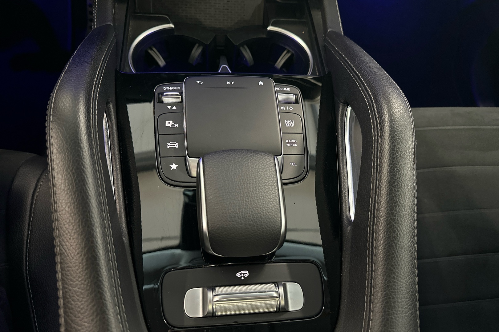 MERCEDES-BENZ GLE 2021