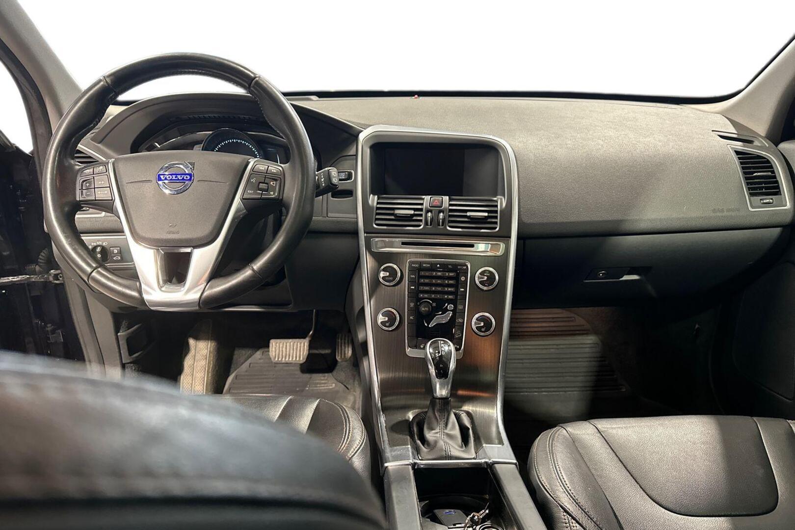 VOLVO XC60 2016