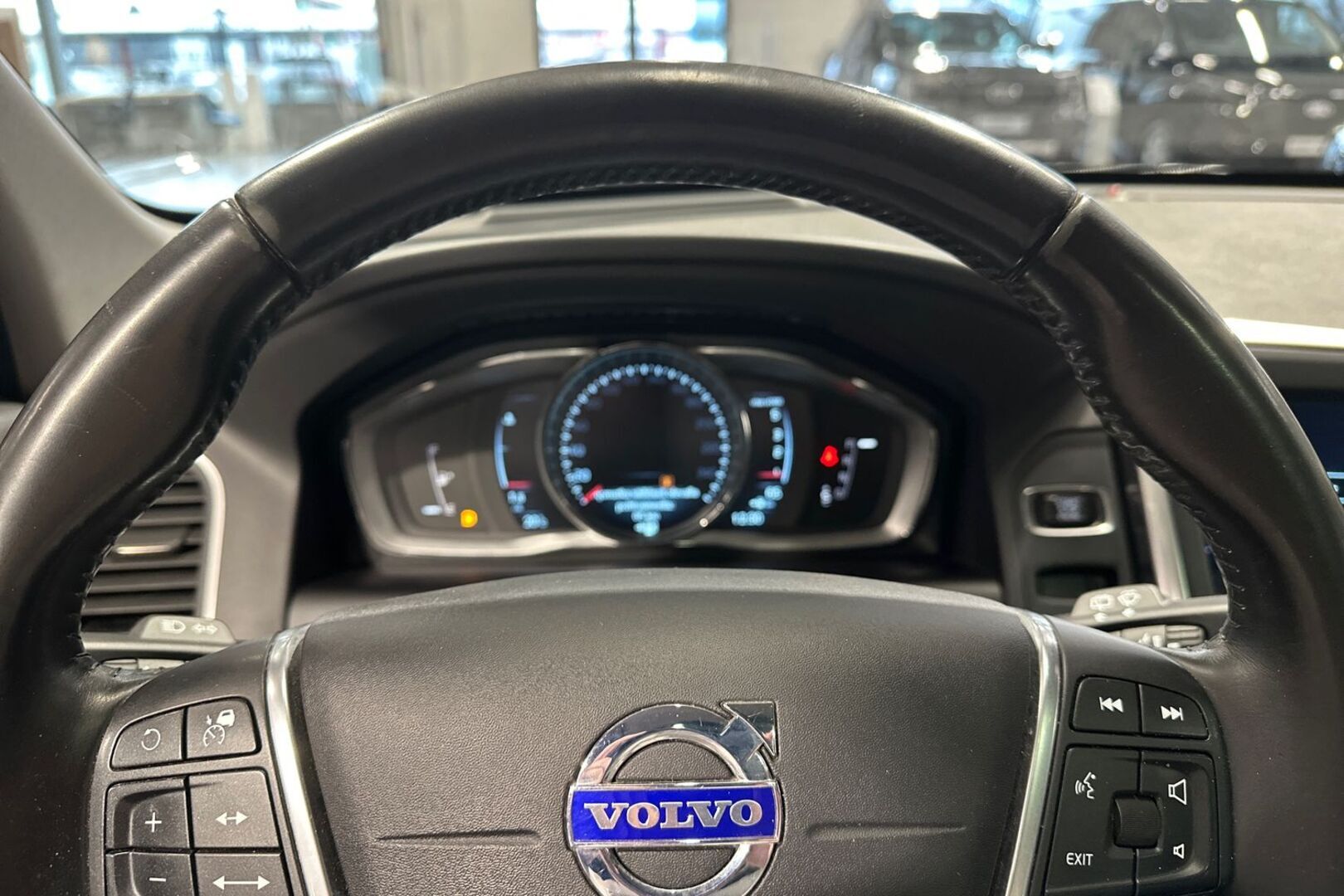 VOLVO XC60 2016