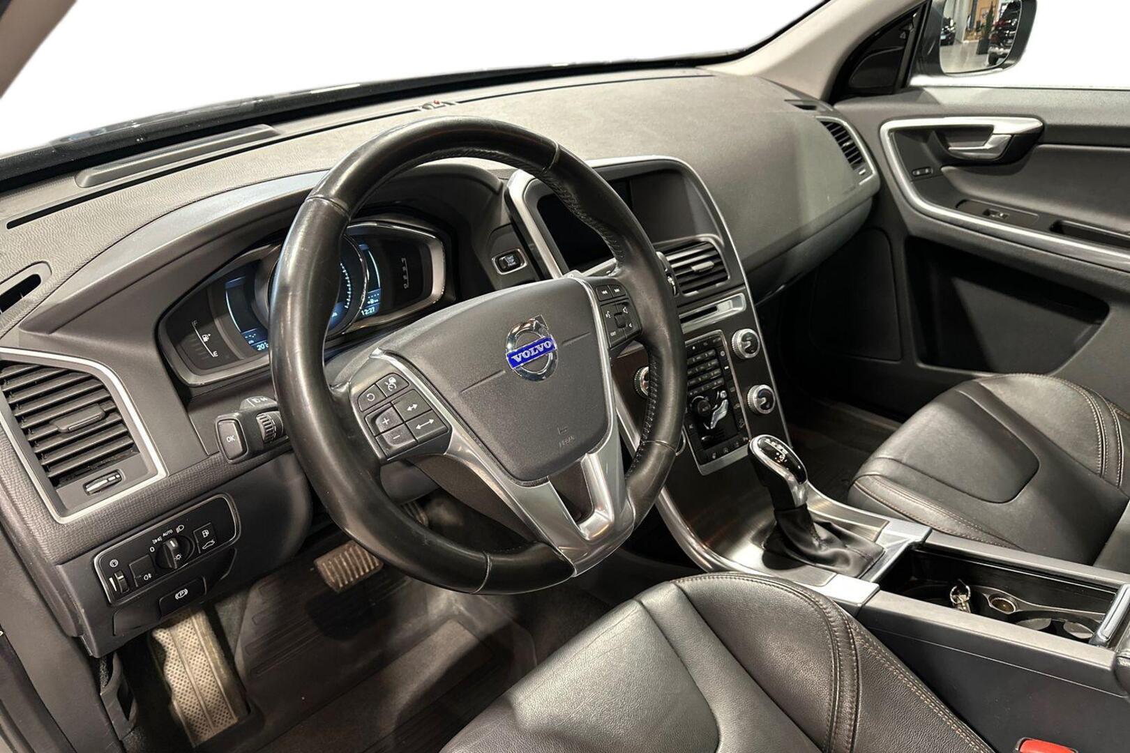 VOLVO XC60 2016