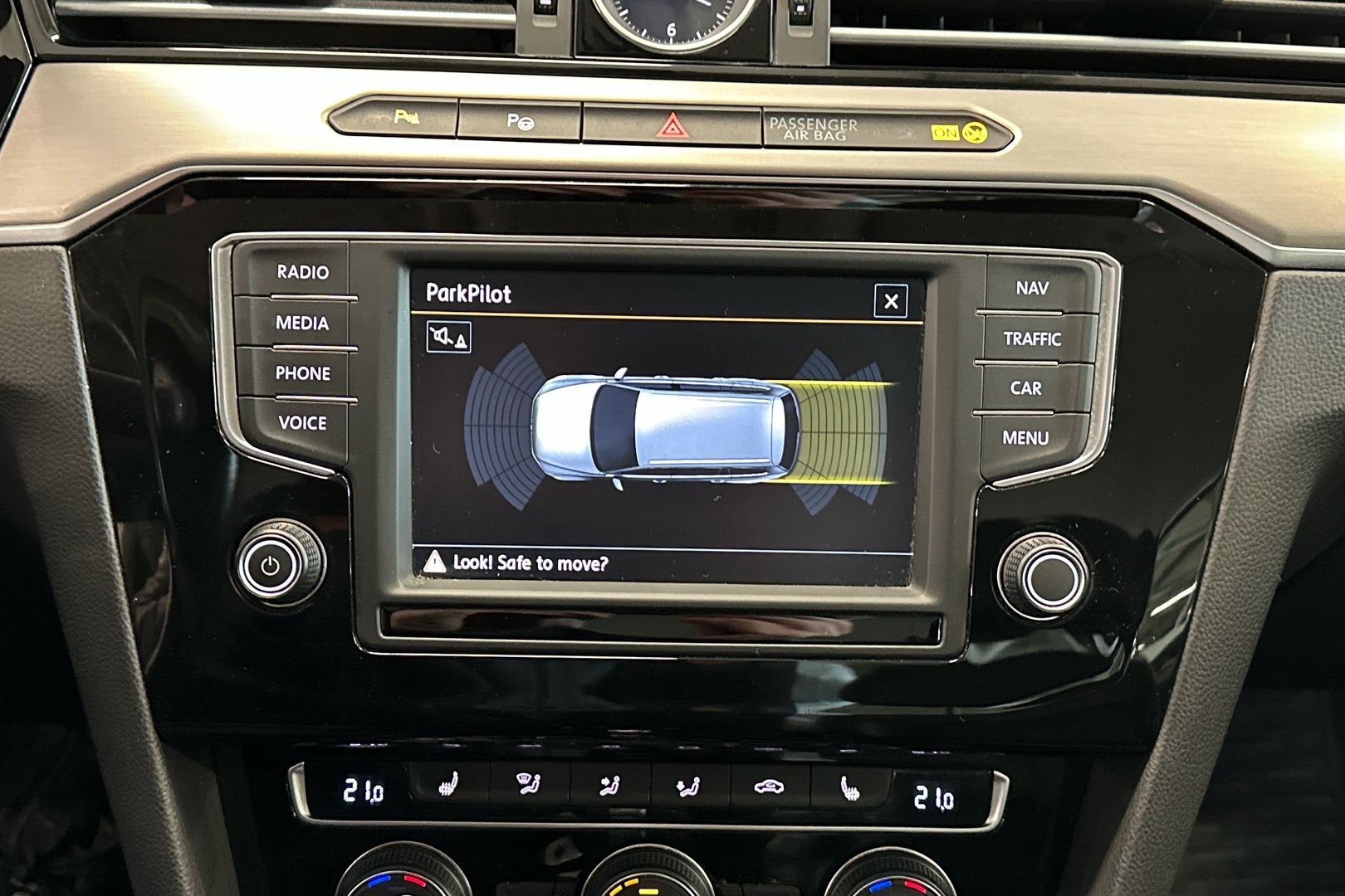 VOLKSWAGEN Passat 2015