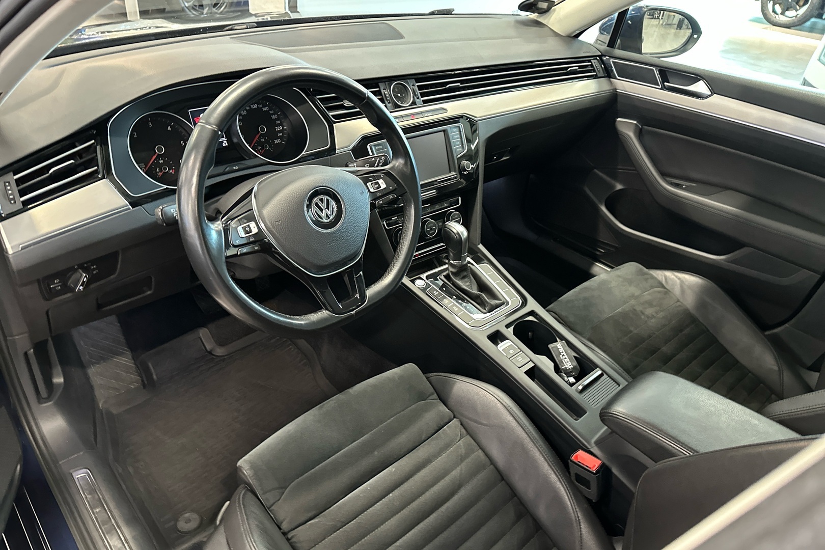 VOLKSWAGEN Passat 2015