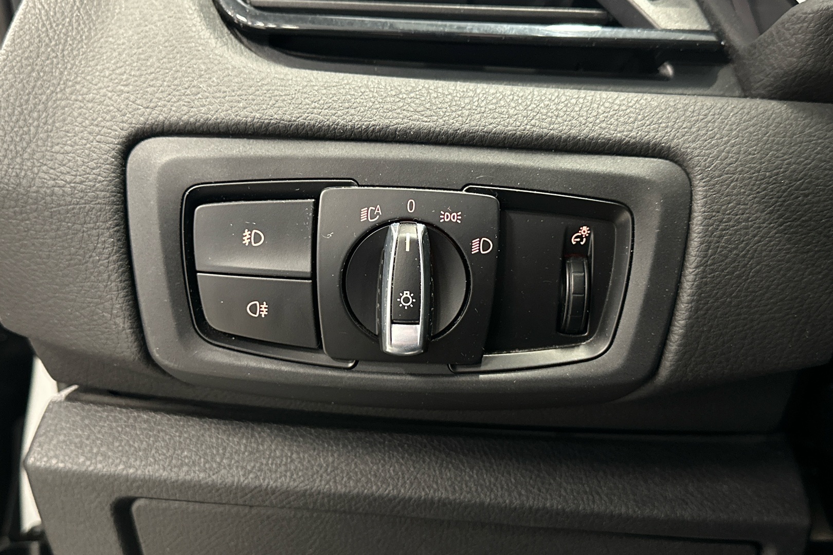 BMW 216 2016