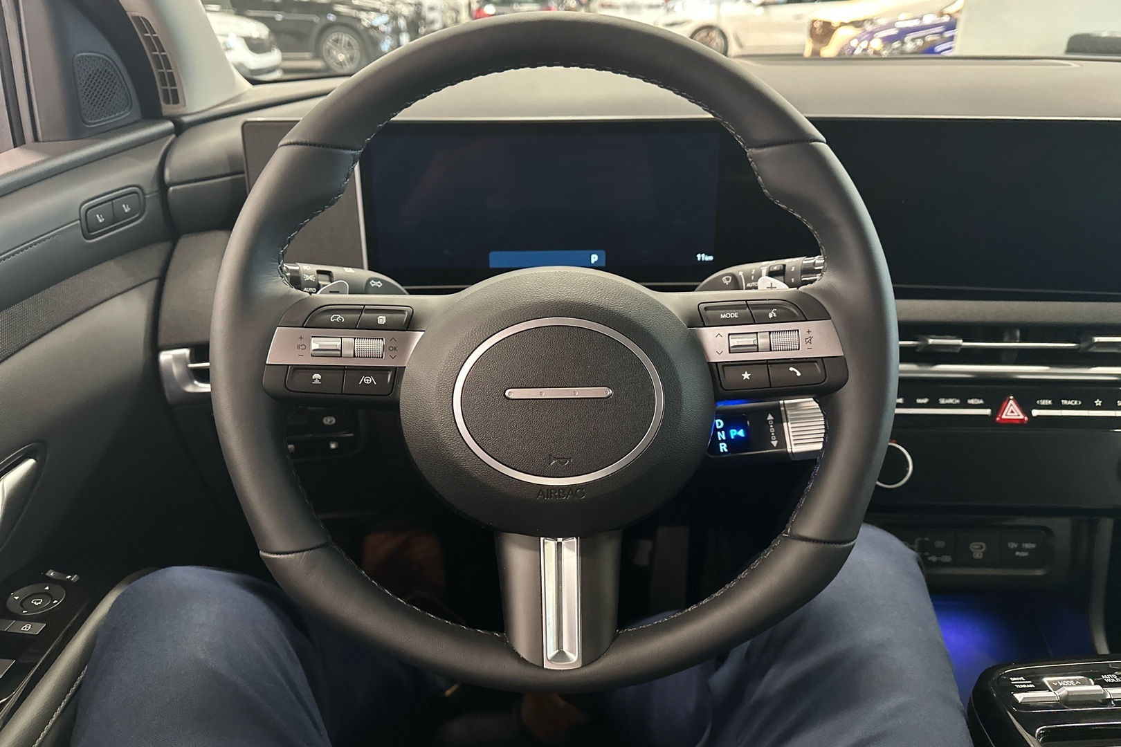 HYUNDAI TUCSON 10
