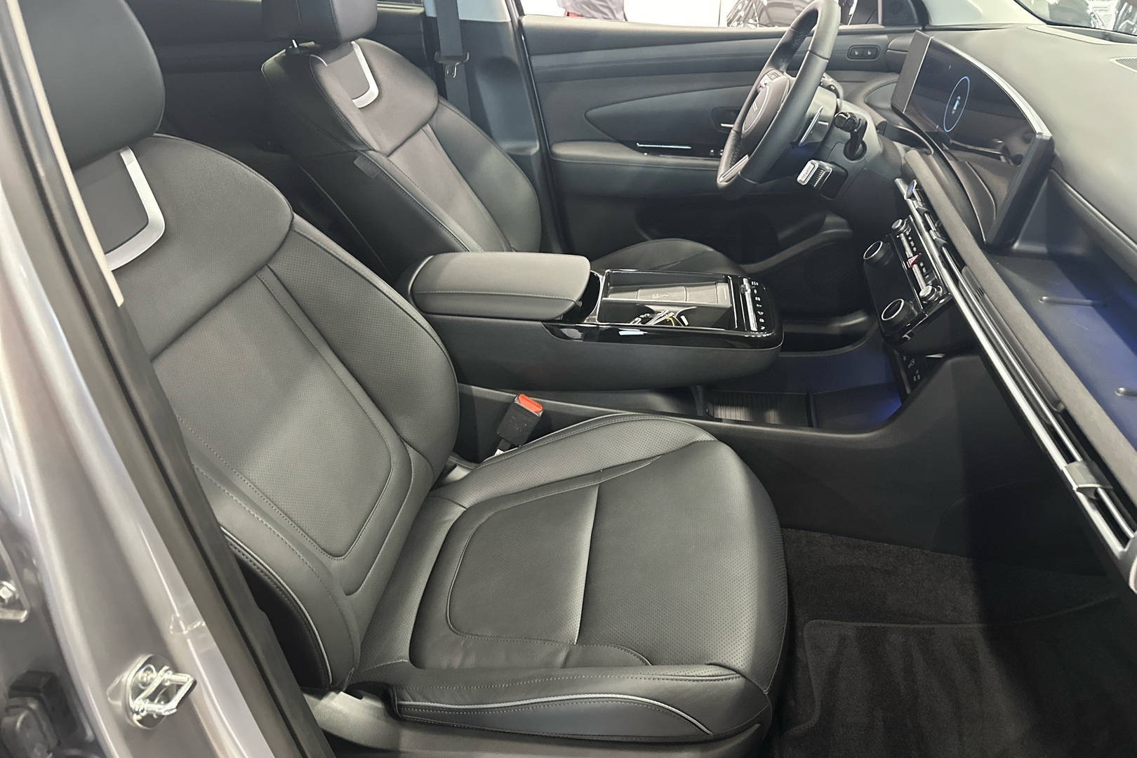 HYUNDAI TUCSON 21