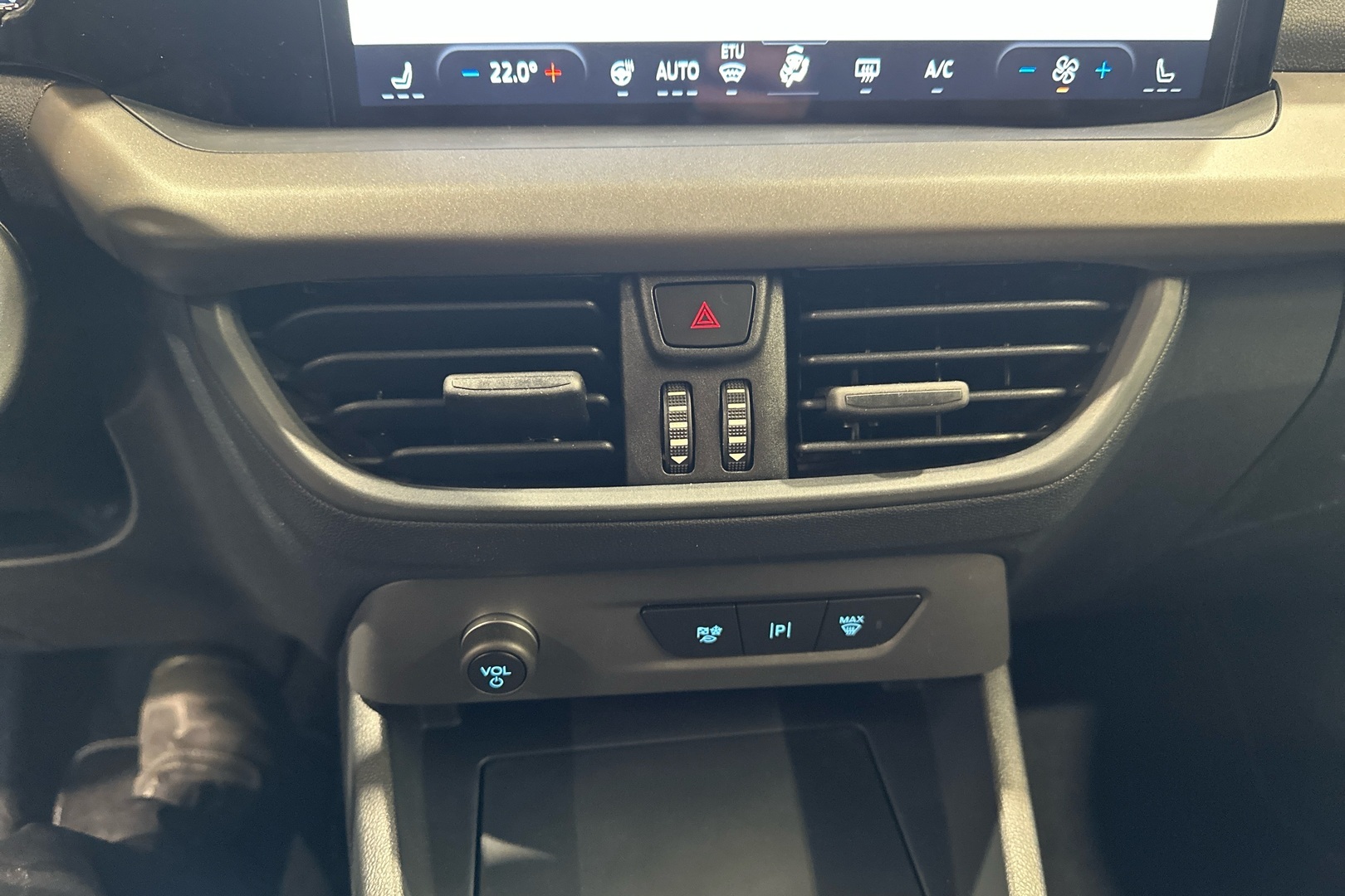 FORD Tourneo Courier 2025