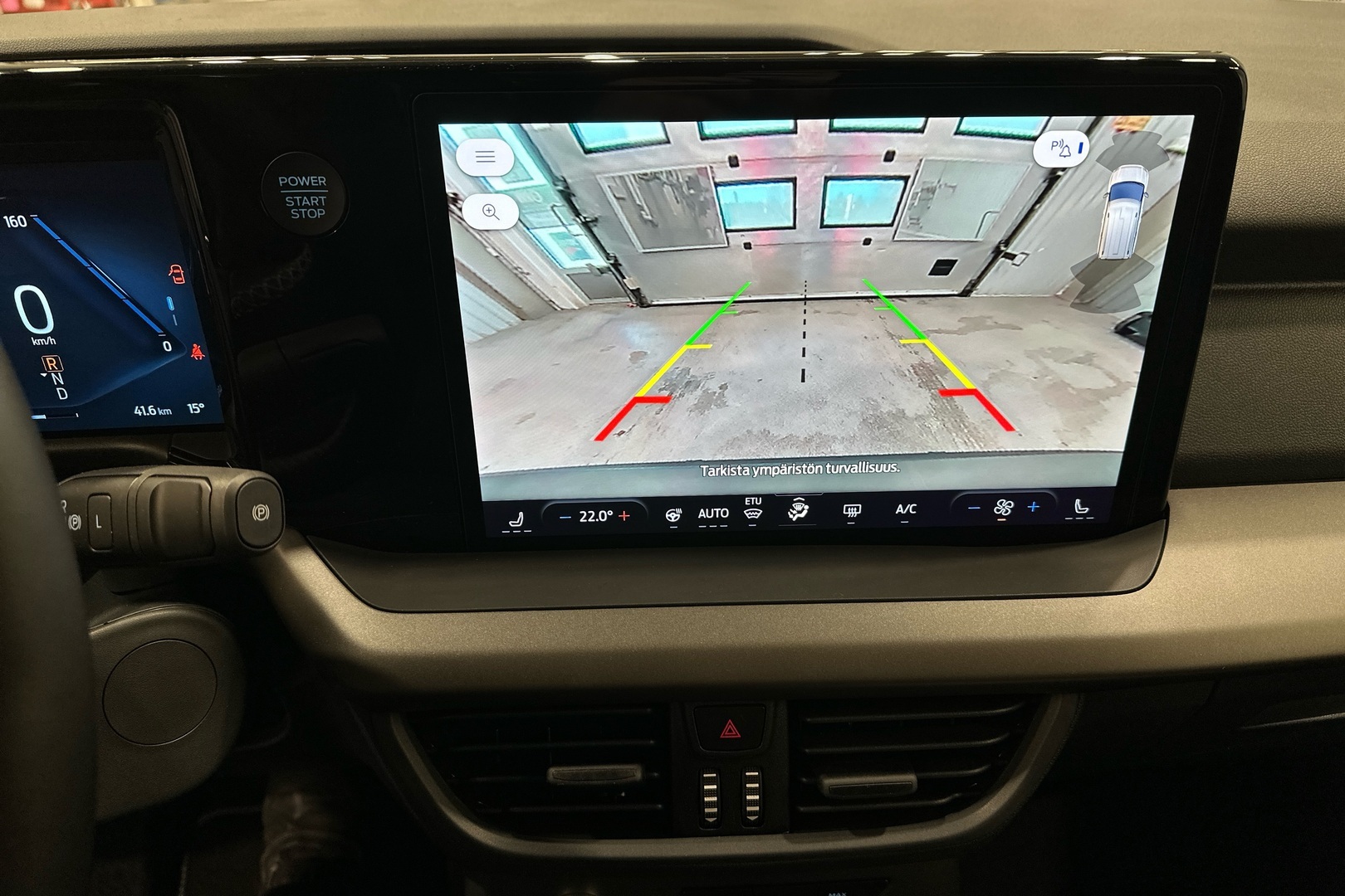 FORD Tourneo Courier 2025