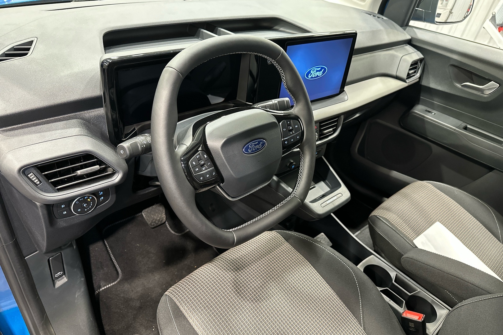FORD Tourneo Courier 2025