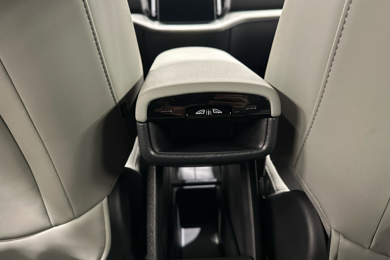 VOLVO EX30 2026