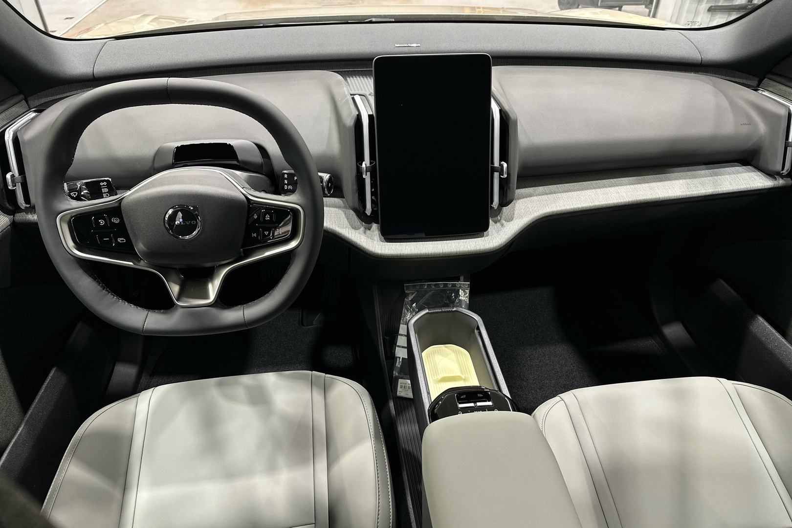 VOLVO EX30 2026